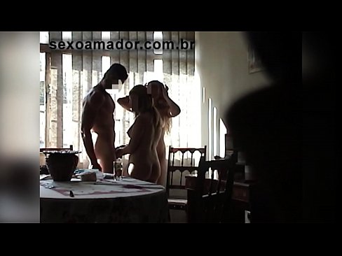 ❤️ Mmekọahụ enyi na-akpọ a ibu nwoke na a threesome na ya ❤️❌ Anal porn ❤
