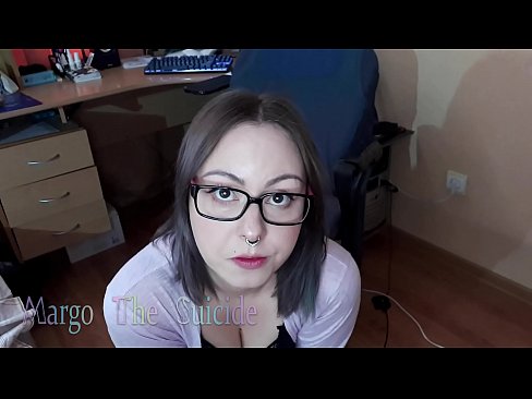 ❤️ Nwatakịrị nwanyị sexy nwere ugegbe na-eme Dildo nke ukwuu na igwefoto ❤️❌ Anal porn ❤